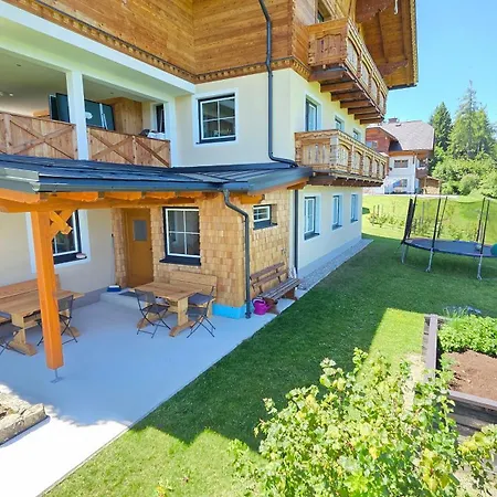 Haus Tauernseitn Апартаменти Шладмінг